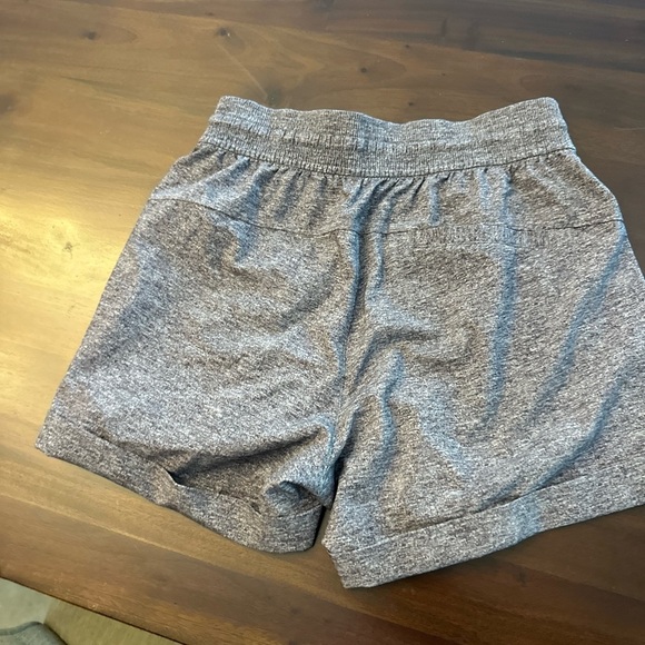 Lululemon Spring Break Away Short 4-way Stretch 3"
Heather Lux Multi Black - Picture 5 of 7